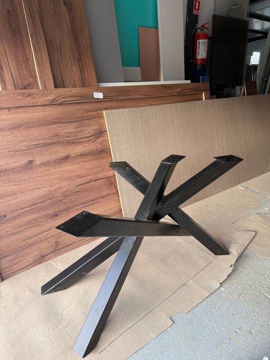 Picioare pentru masa