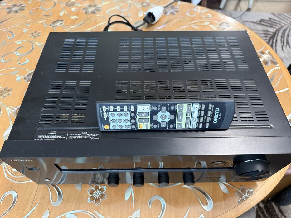 Onkyo TX/8020 Стерео ресивър DAC