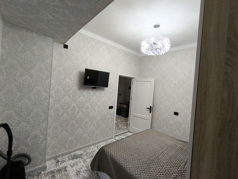 Квартира узок муддатга ижарага берилади