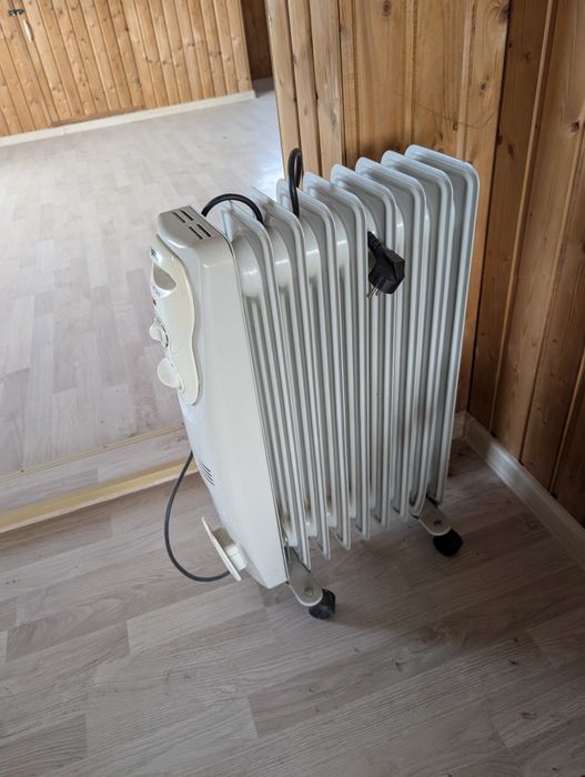 Calorifer electric radiator electric cu roti