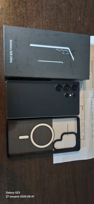 Vand / Schimb Samsung S 25 Ultra Titanium Black 256 Gb 12 Gb   ca nou