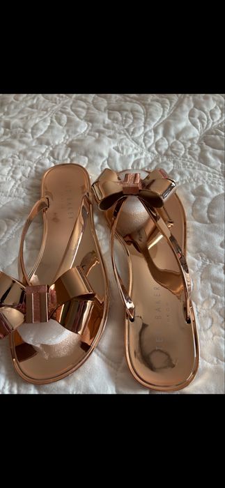 Джапанки Ted Baker