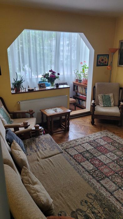 Apartament 2 camere semidecomandat de vânzare – Brașov, Calea București, cartier Astra