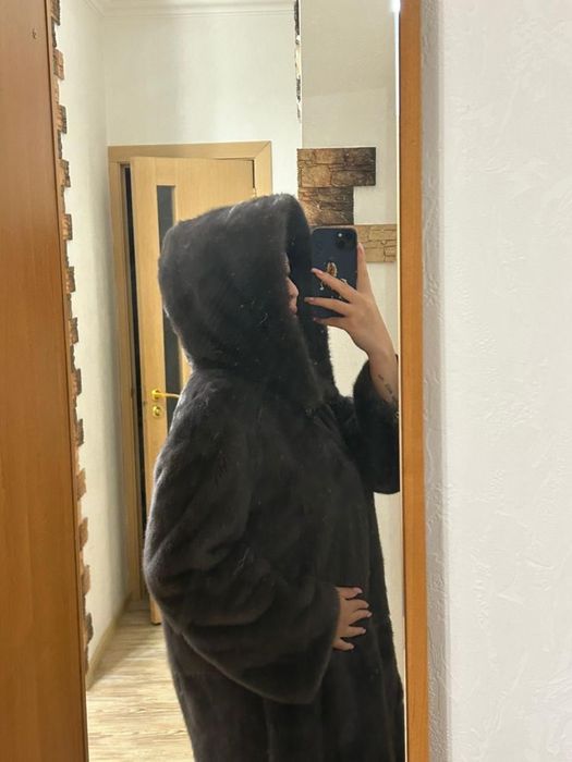 Продам норковую шубу