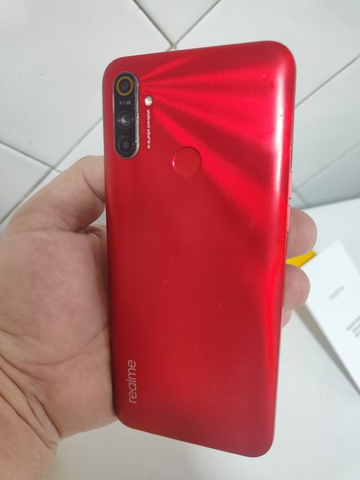Продам телефон realmi c3