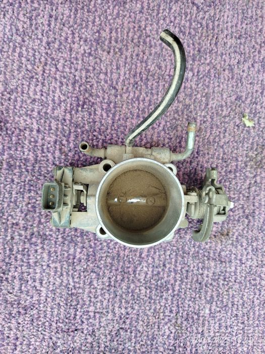 Дроссельная заслонка