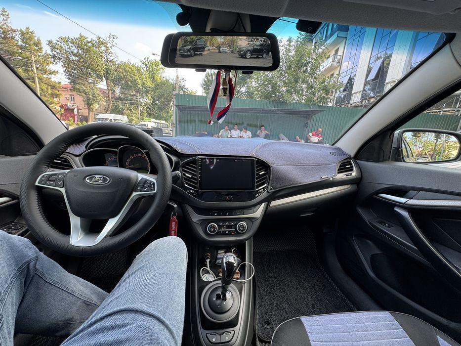 LADA Vesta 1.8 AMT Luxe Multimedia | 2019