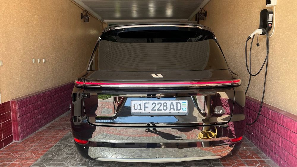 Lixiang L9 ultra 2024