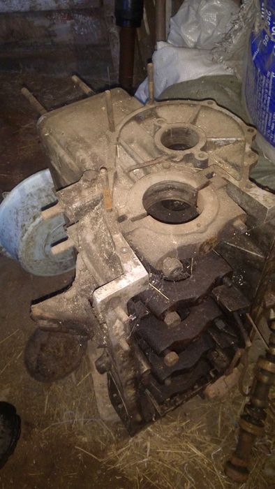 Запчасти на автомобиль уаз