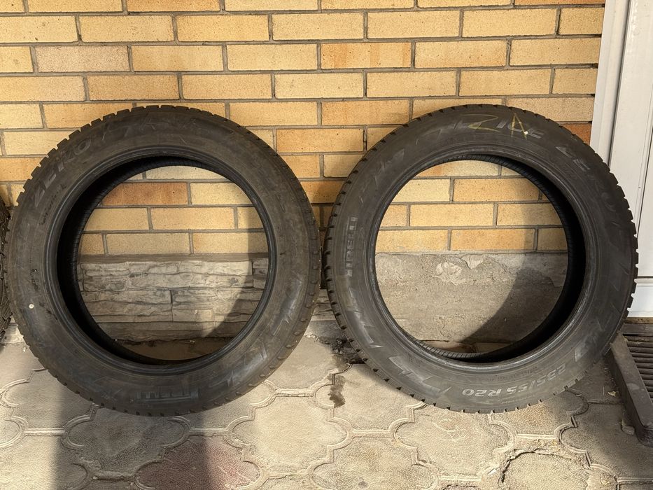 Зимние шины Pirelli Ice Zero 235/55 R20