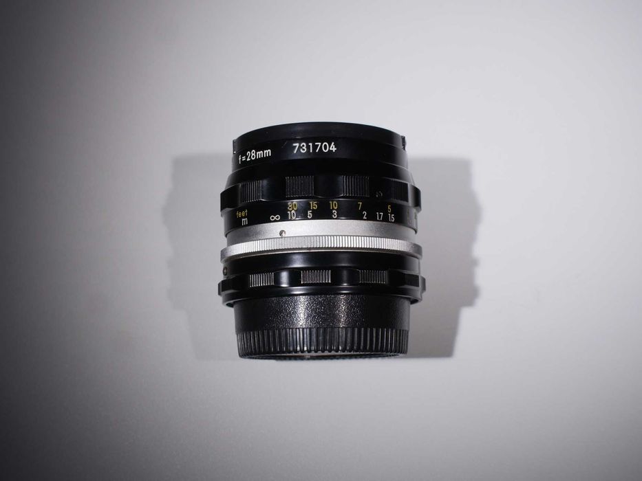 Обективи Nikon Nikkor 28mm f3,5 и 35mm f2,8