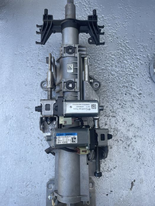 Кормилна колона БМВ Х5/ Х6, Ф15 (kormilna kolona bmw f15)