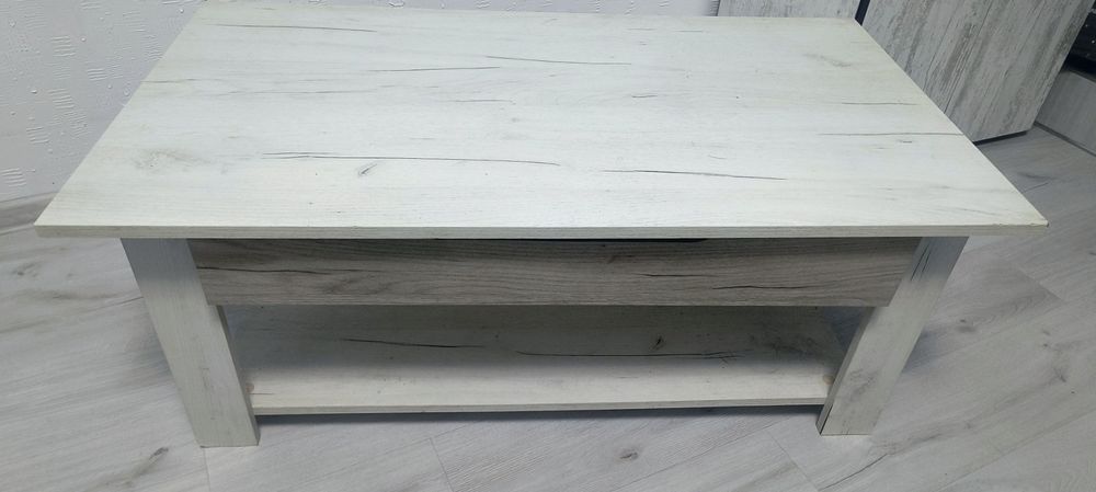 Холна декоративна маса