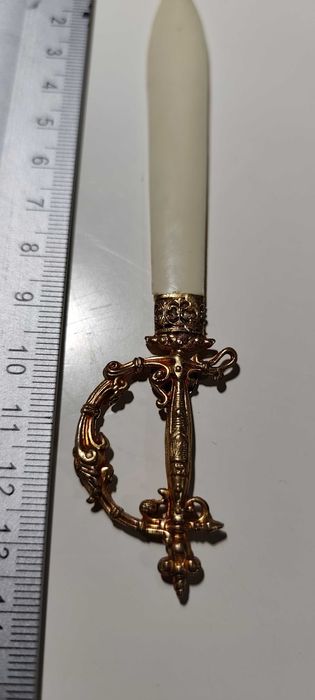 Deschizător de scrisori Lourdes