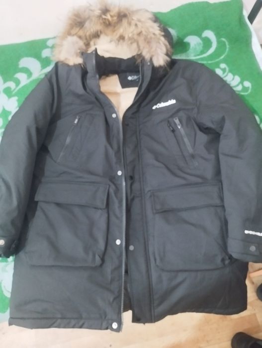 Продам зимнюю куртку