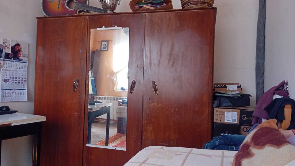 гардероб трикрилен