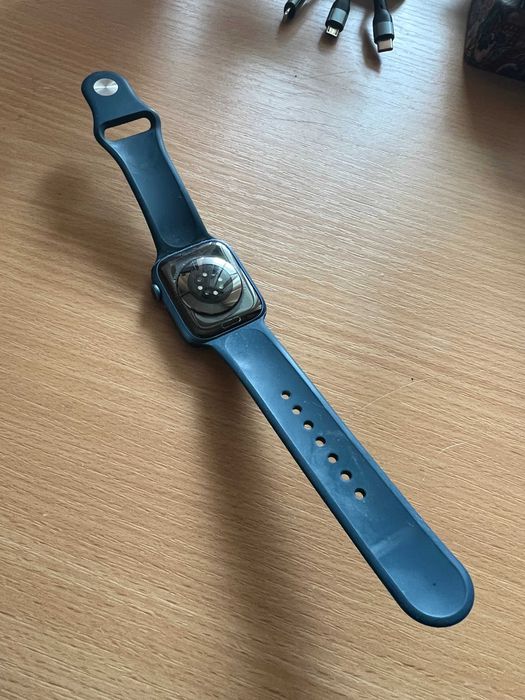 Apple Watch Series 7 GPS, 45mm Midnight Aluminium Case