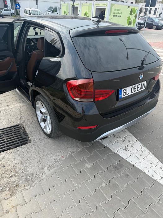 Bmw x1 2013 221000 km automata