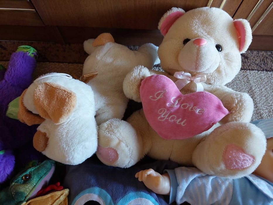 Лот от играчки за 20 лв.