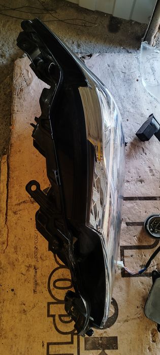 Фара на Камри 70 левая сторона