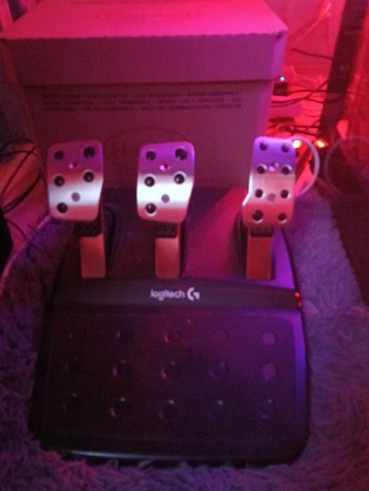 Продавам педали за g 25/g27/g29,