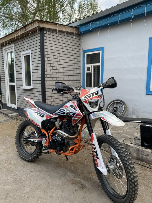 Мотоцикл эндуро 250