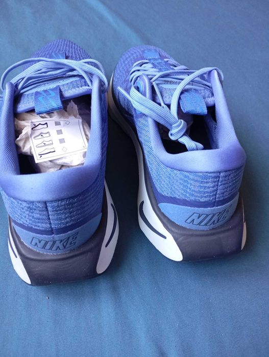 Маратонки  Nike Motiva