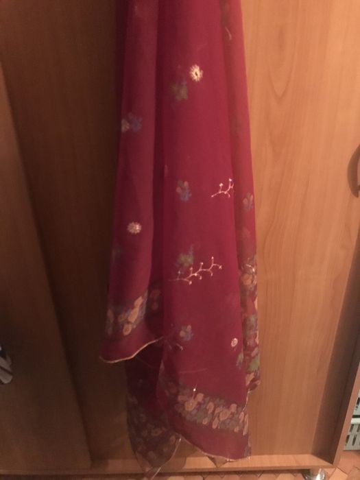 Esarfa eleganta, model floral