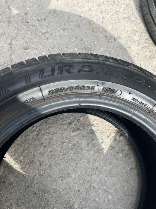 2 летни гуми Bridgestone 205/55 R 16