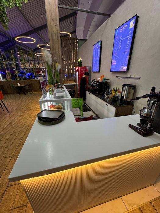 Столы стулья диван