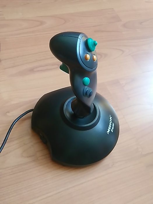 Vand Joystick si joypad - conectare prin gameport