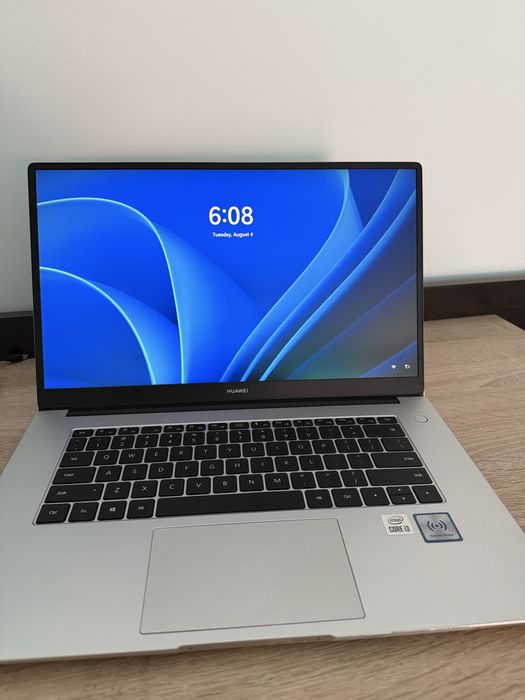 Лаптоп HUAWEI MateBook D15
