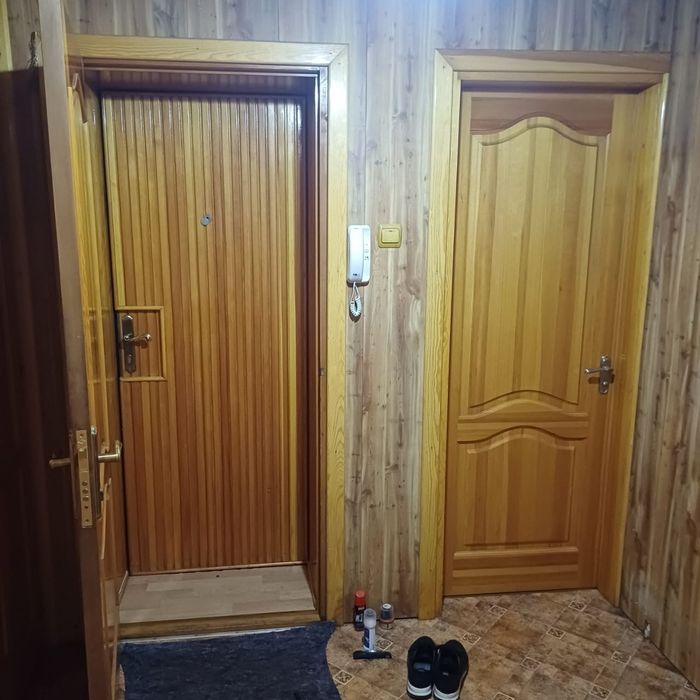 Продам железную дверь