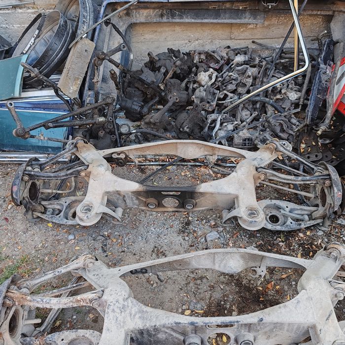 Мерседес 124 задний балкы сатылады