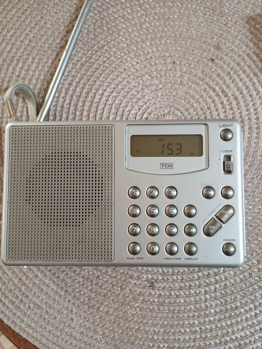 Radio TCM tip Pll benzi FM,MW,LW,SW