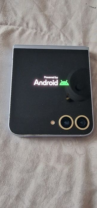 Samsung flip 6 /за части/