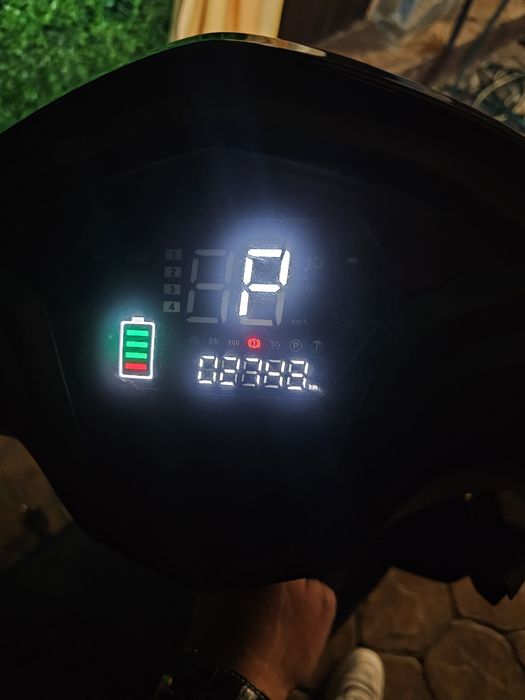 Okazie vând urgent scuter electric fara permis 36 mil