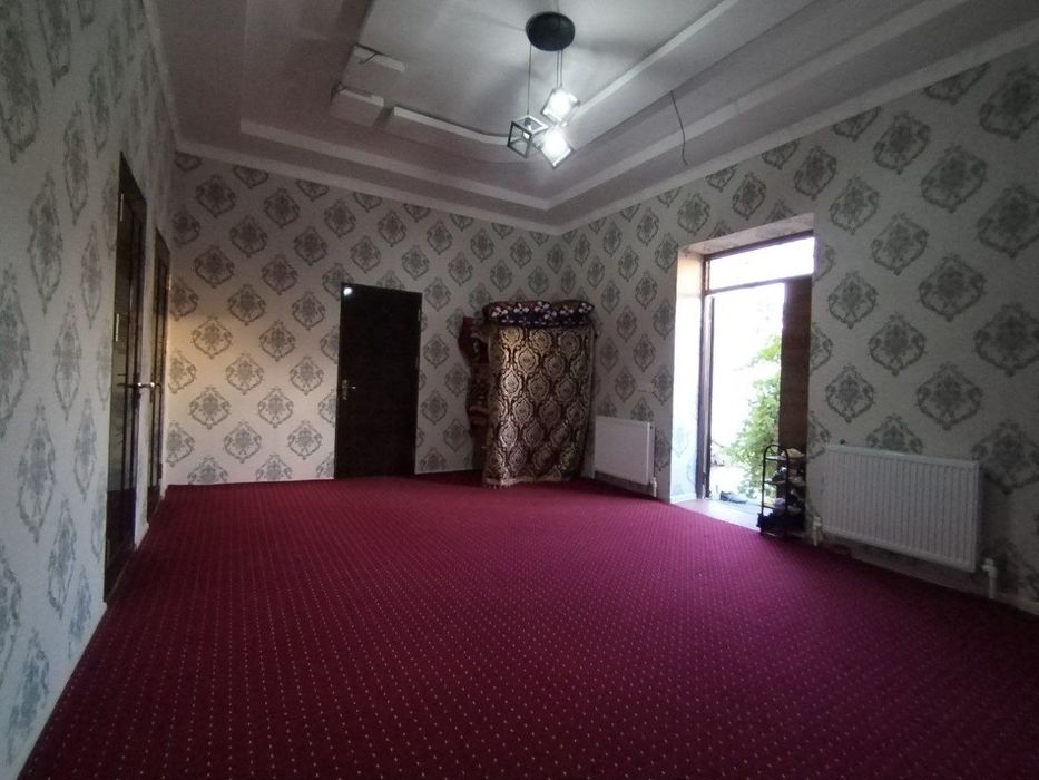 Karmanada hovli sotiladi