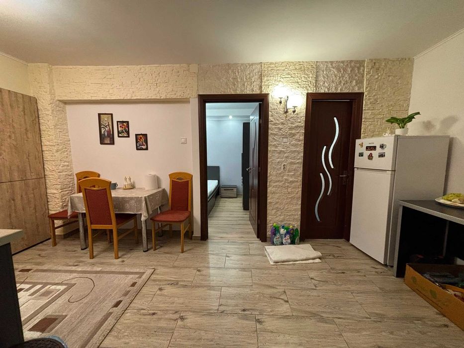 Închiriez apartament 2 camere A.I. Cuza nr. 37 vedere parcul Tineretului