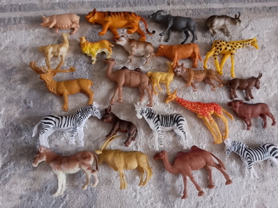 Игрушки фигурки животных