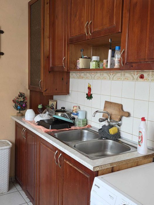 Продавам 3-стаен апартамент в Св. троица