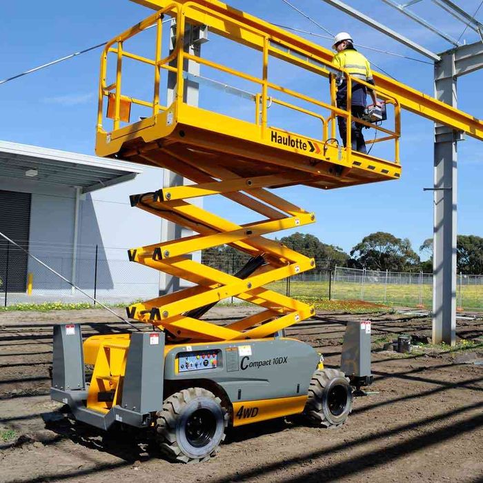 Inchiriez nacela / nacele , electrice/disel , foarfeca/articulate