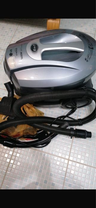 Продам моющий пылесос LG
