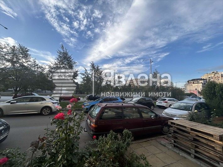 Дава се под наем Магазин в София, Люлин 8 - 14 кв.м за 150 € - Снимка #3