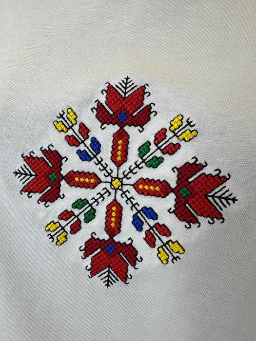 Тениски с бродерия ШЕВИЦА, различни размери