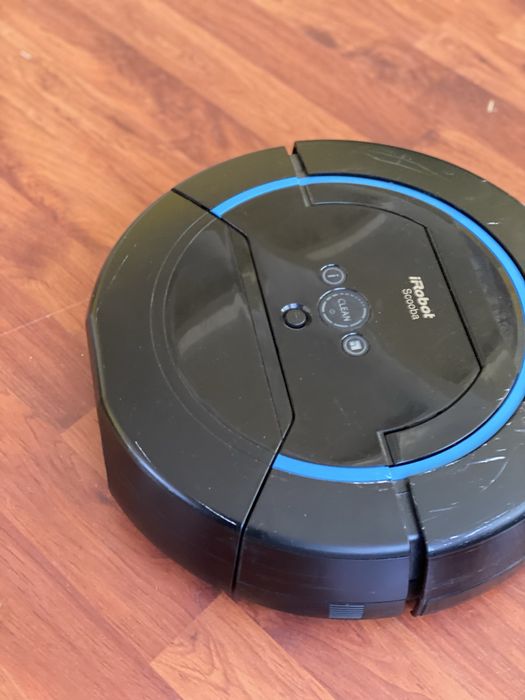 Моющий пылесос iRobot Scooba 450