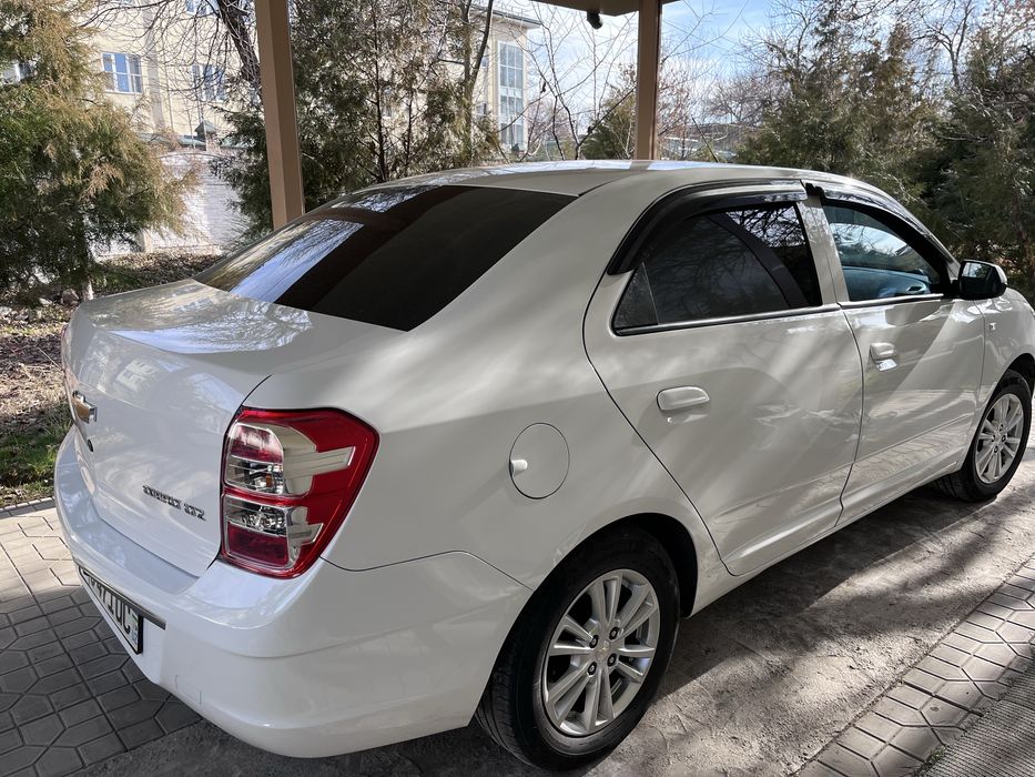 Продается автомобиль кобальт