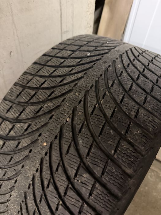 2x Michelin Latitude Alpin 295/35 R21 зимни гуми