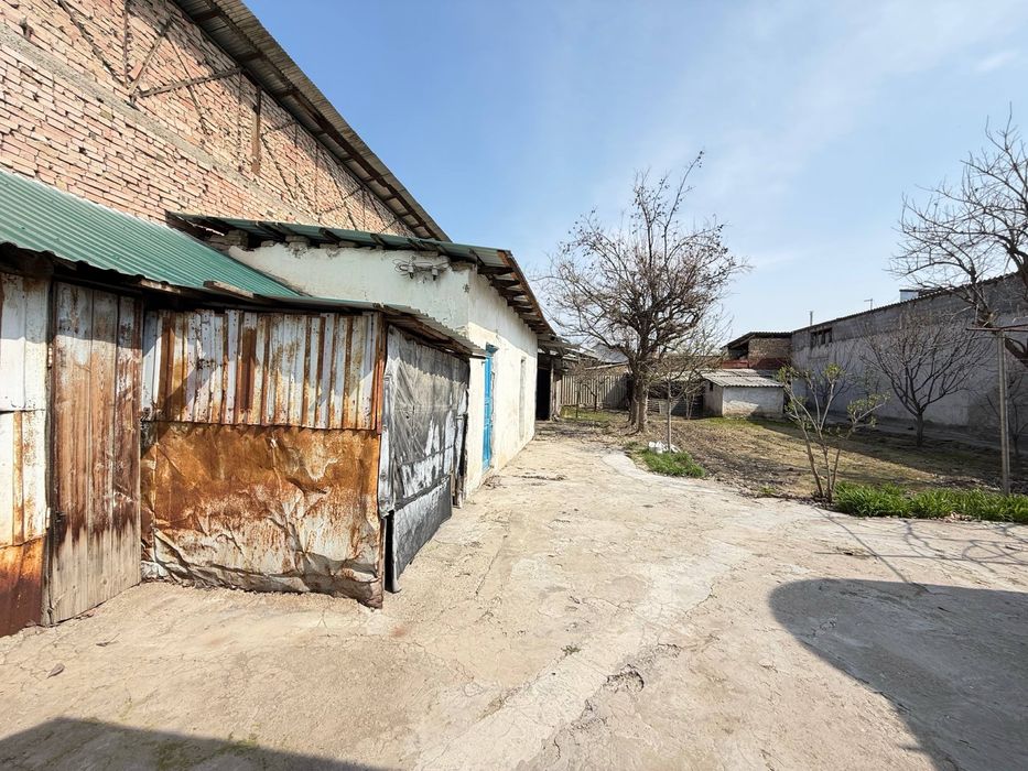 Мирабадский район.продается участок 5.7 соток. Под застройку