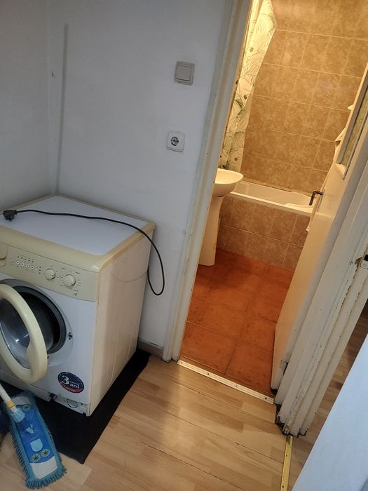 Dau in chirie garsoniera in Oradea zona Milcovului Nr 9